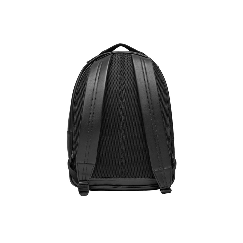 Mochila de polietileno negro