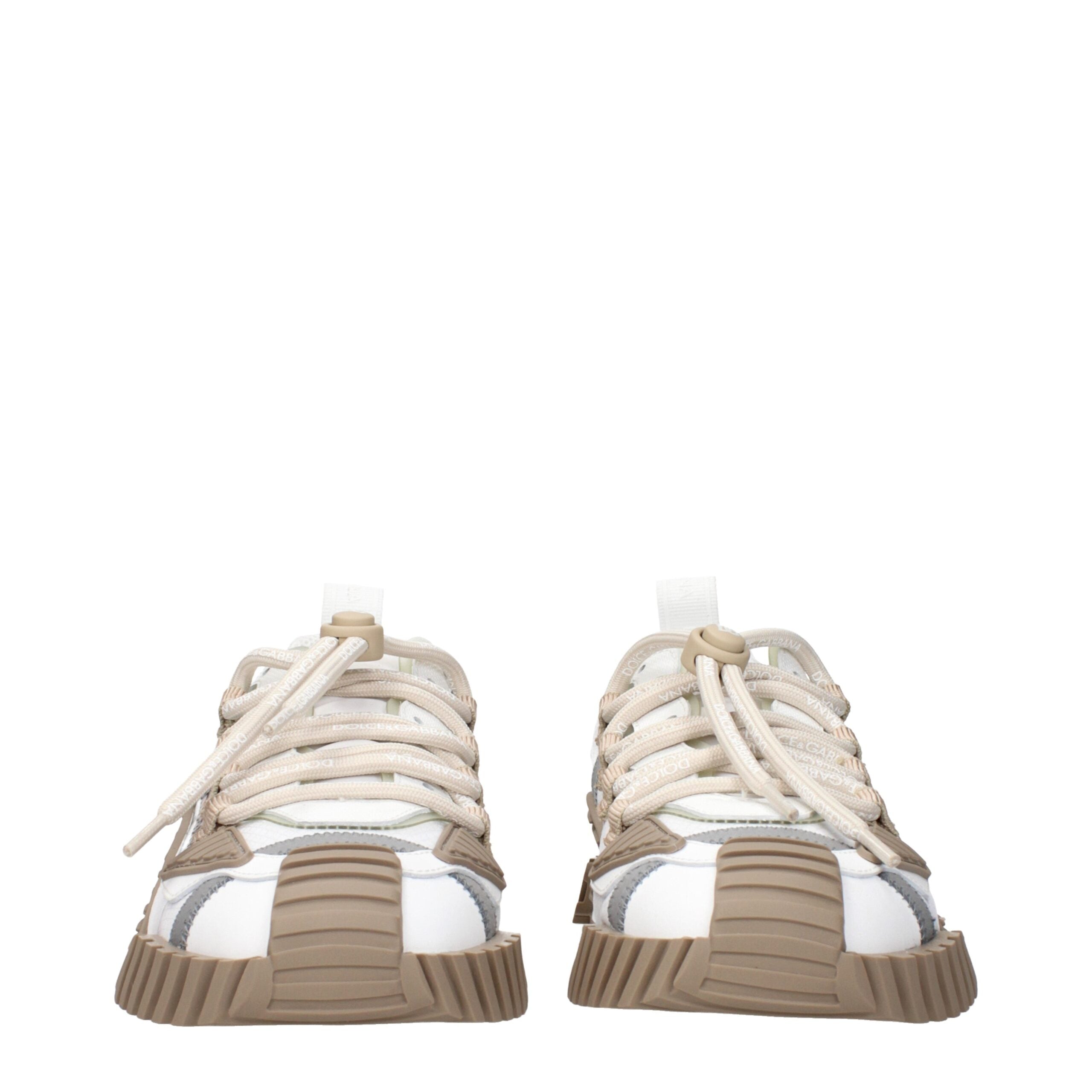 Zapatillas deportivas blancas de tela