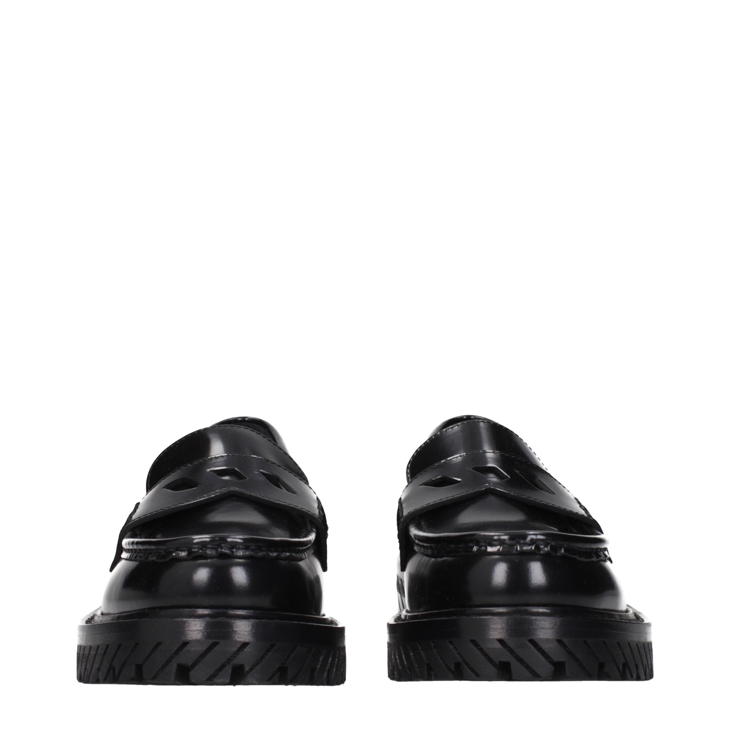 close‑up‑detail‑of‑black‑leather‑slip‑on‑loafer