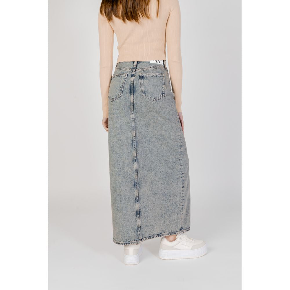 Calvin Klein women’s azzurro denim maxi skirt front split detail