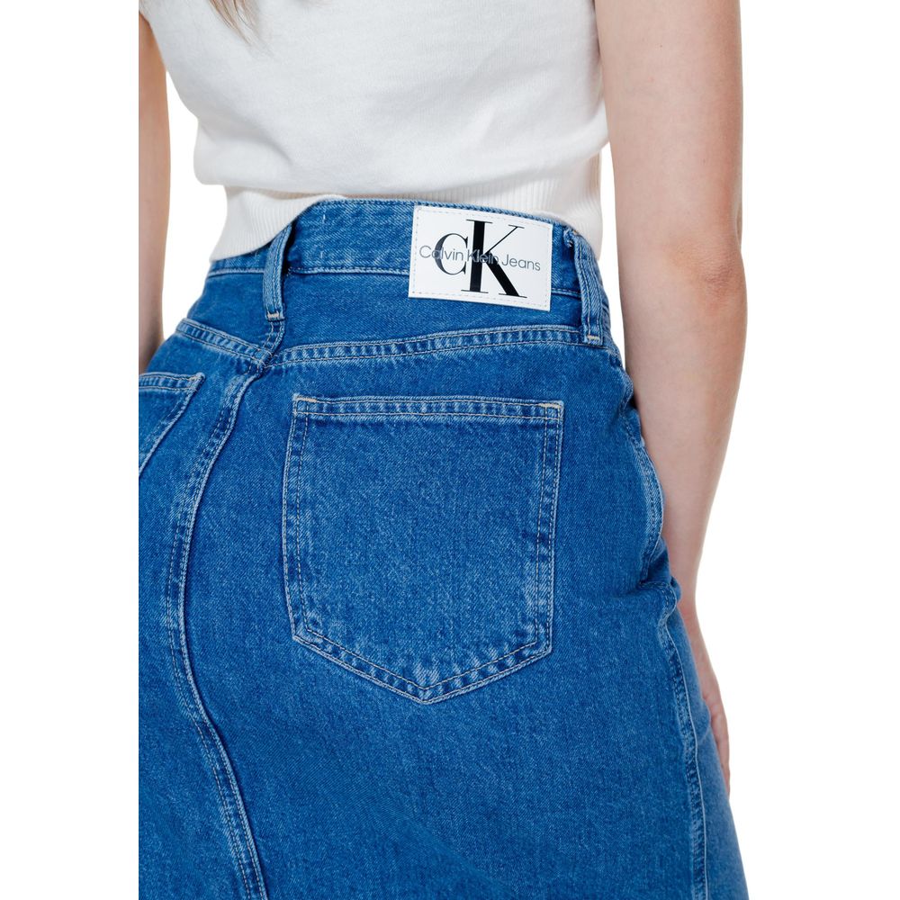 Calvin Klein women’s azzurro pocket maxi denim skirt back view