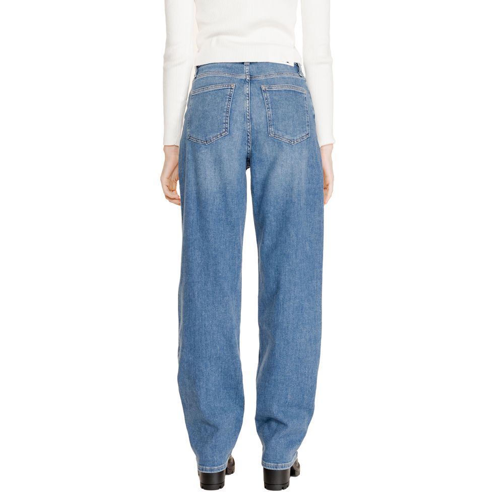 Calvin Klein women’s azzurro wide leg jeans front view