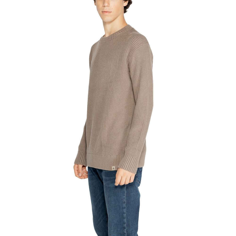 Calvin Klein men’s marrone organic cotton graphic sweatshirt front view