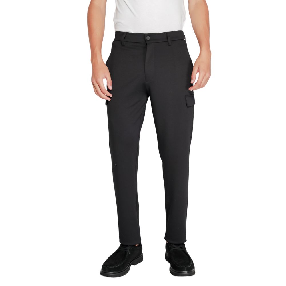 Calvin Klein men’s nero comfort knit tapered joggers front view