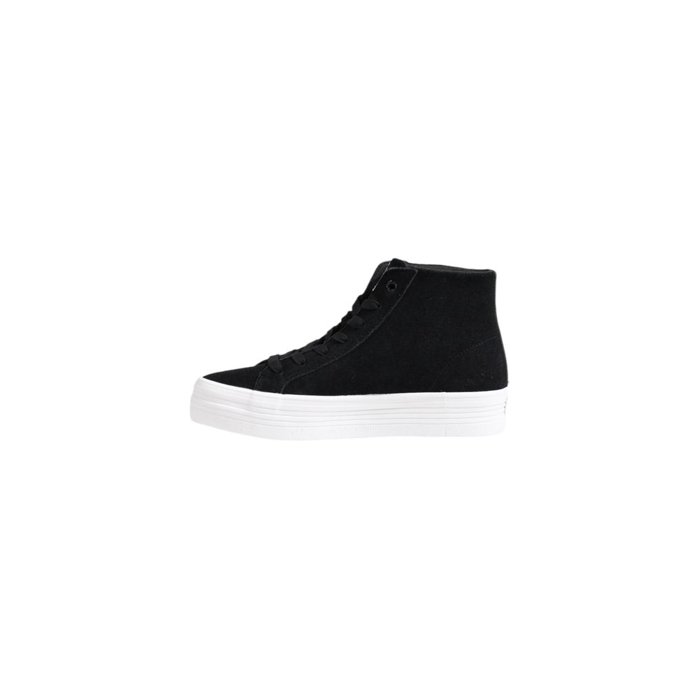 Calvin Klein women’s nero suede flatform sneakers back view