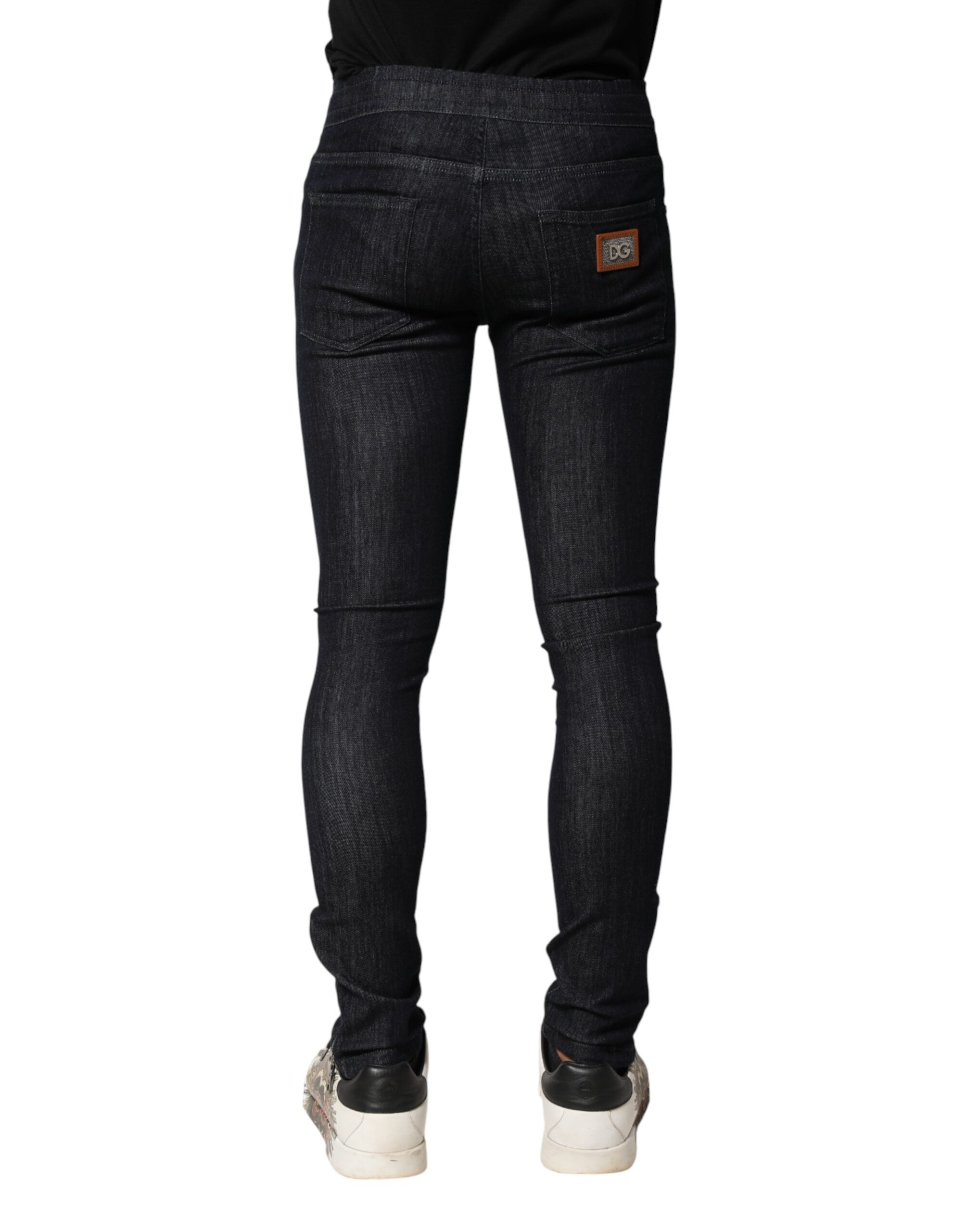 Stylish men’s black cotton skinny jeans
