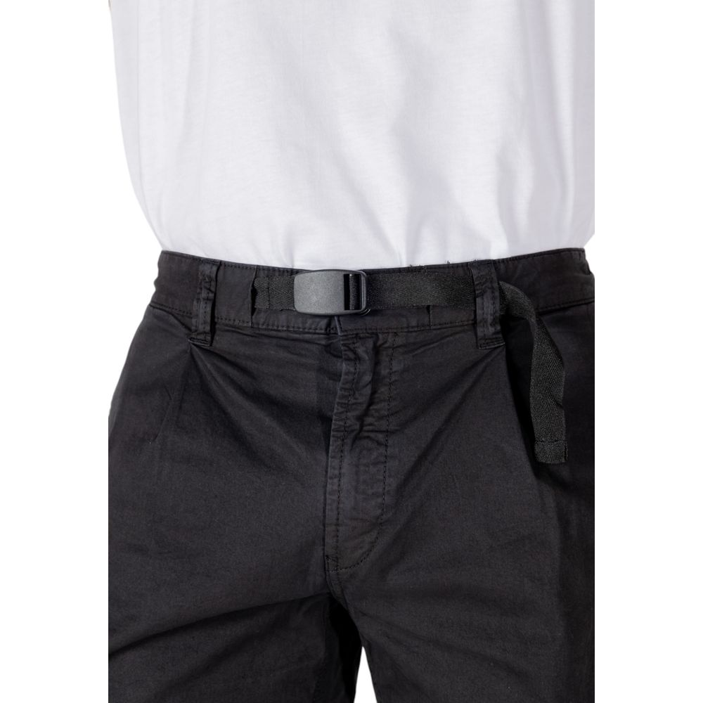 Hugo Boss Sariel shorts detail