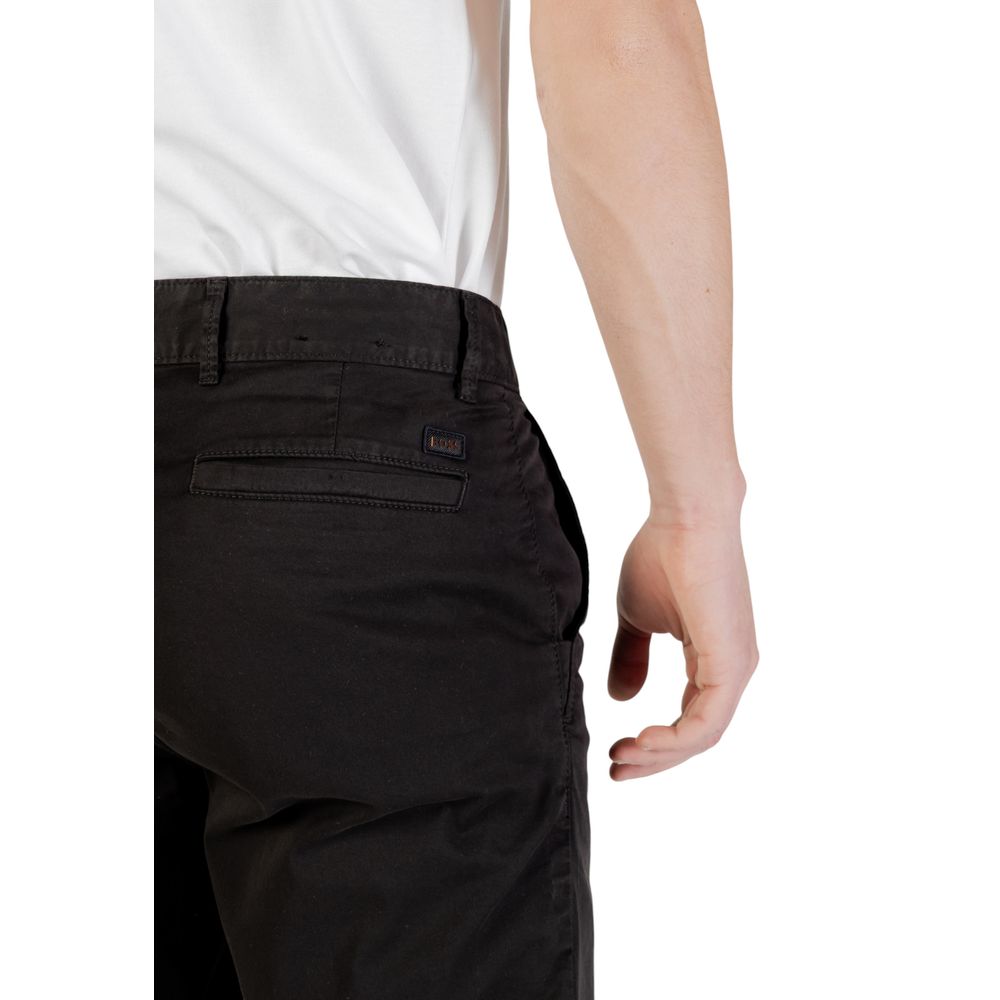 Hugo Boss Bermuda shorts detail